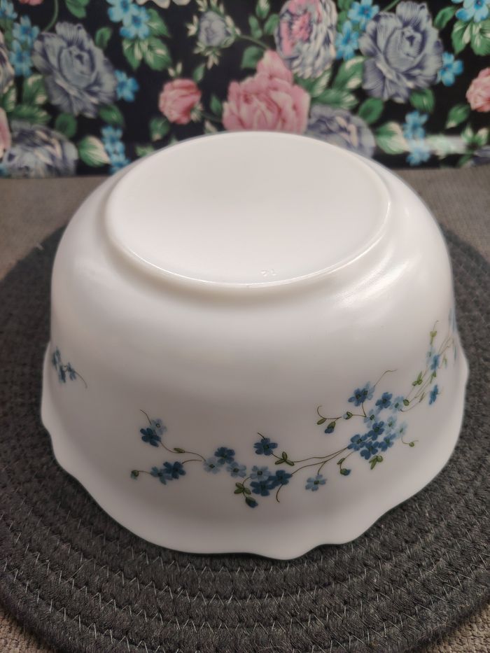 Saladier Arcopal motifs myosotis Veronica - photo numéro 3