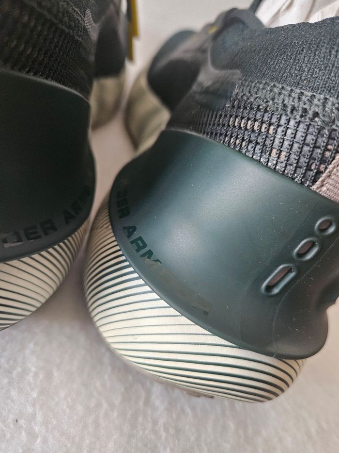 Baskets Pointure 45,5 under armour - photo numéro 7