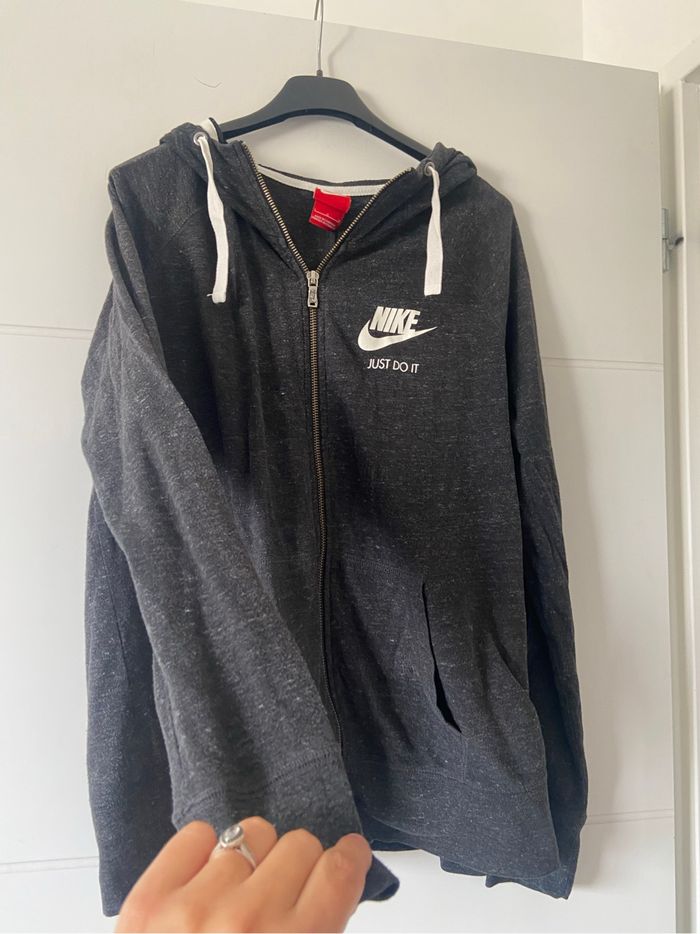 Veste Nike taille L - photo numéro 2