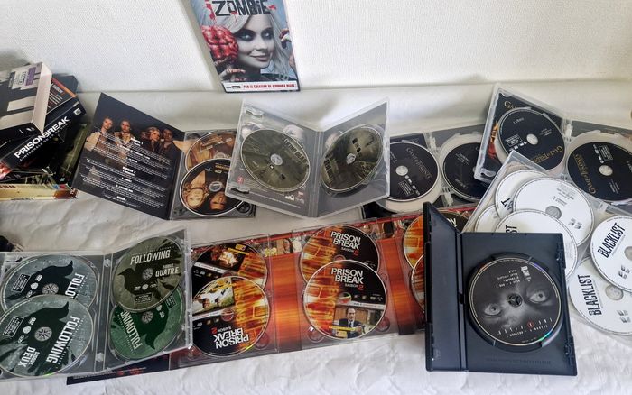 Lot de 9 coffret dvd de serie - photo numéro 8