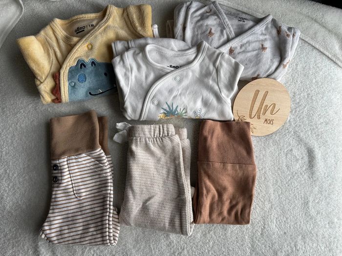 Lot taille 1 mois
