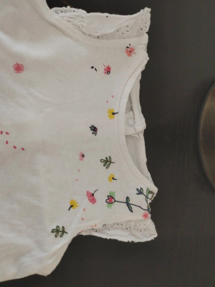 T shirt 3 mois - photo numéro 2