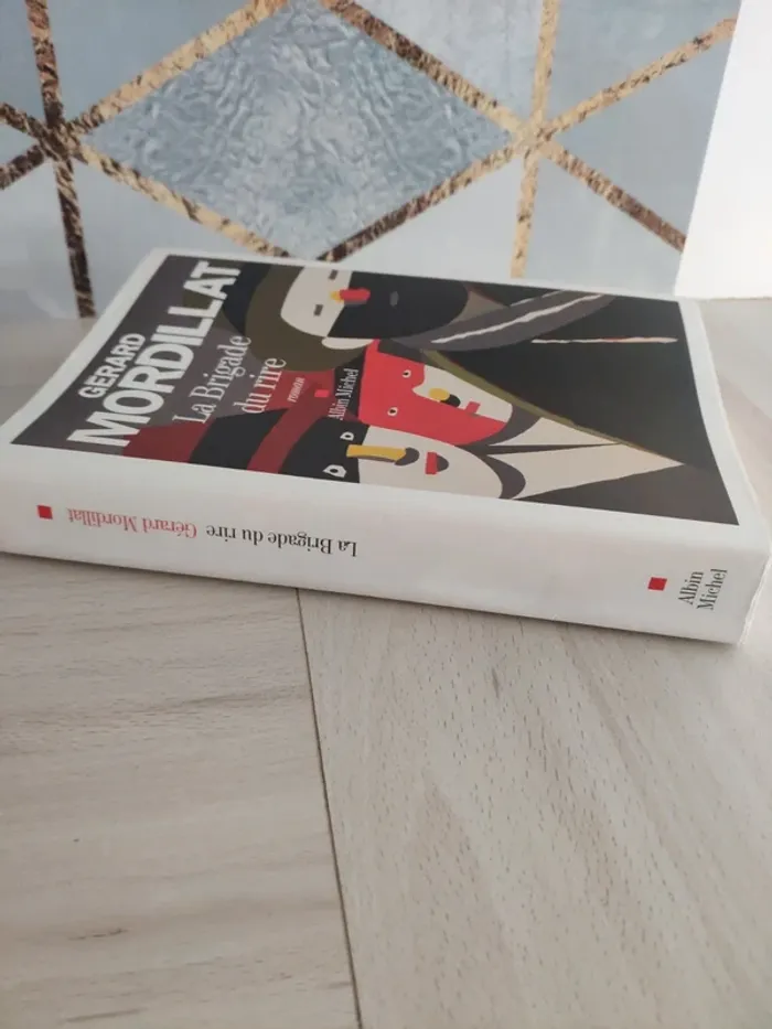 Livre grand format La brigade du rire Gérard Mordillat tragi-comédie - photo numéro 3