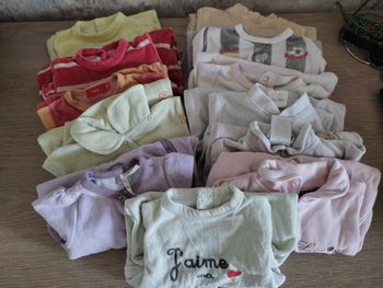 Lot 12 pyjamas