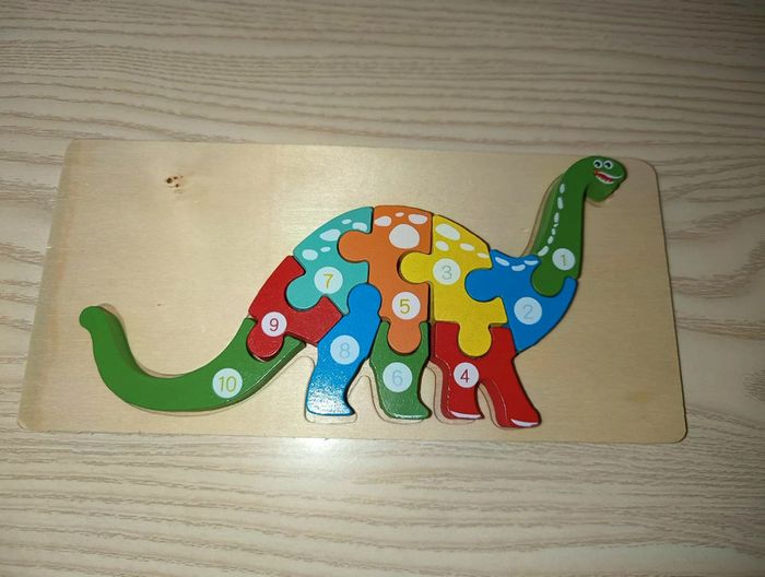 Puzzle dinosaure . Complet - photo numéro 2