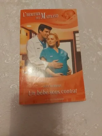 Livre Harlequin un bébé sous contrat