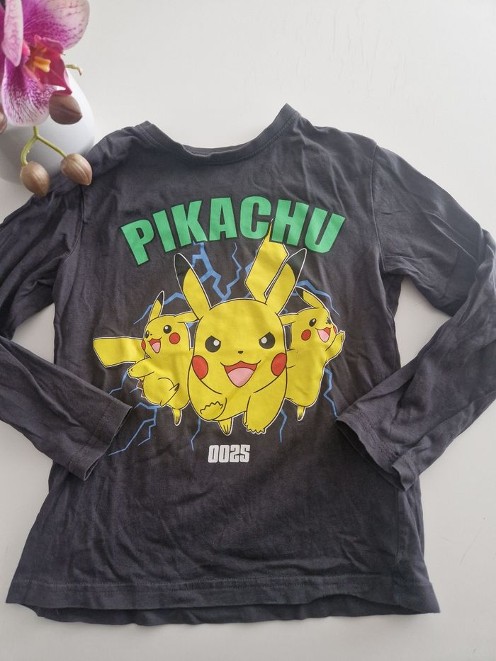 T-shirt pikachu, 7/8 ans - photo numéro 2