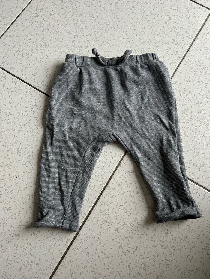 Pantalon gris - photo numéro 2