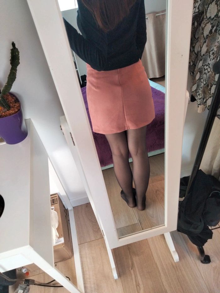 Jupe suédine rose - photo numéro 3