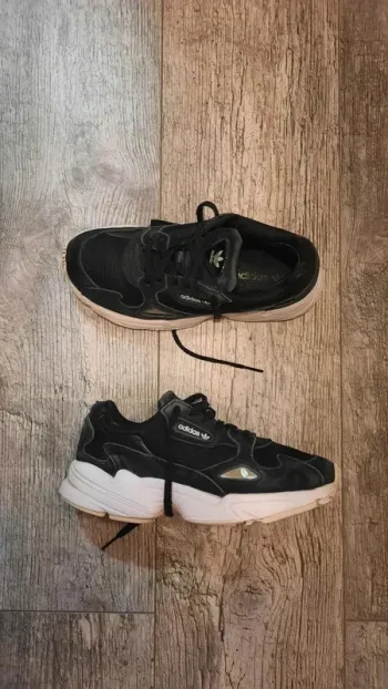 Basket Adidas Falcon 37.5