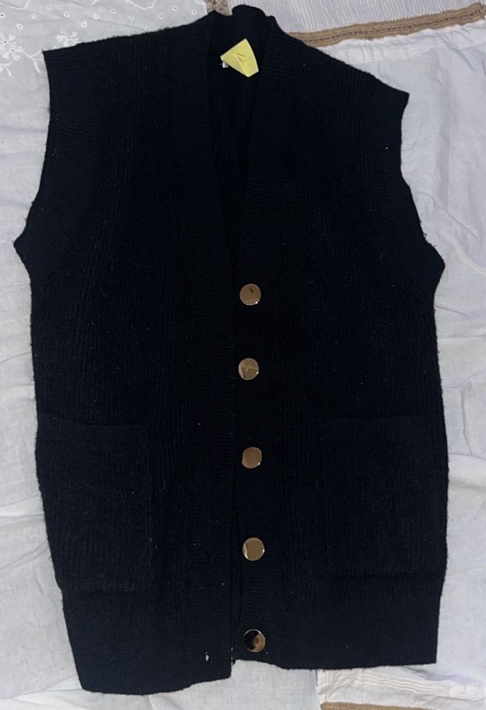 Vêtements de 5€À 25€ . - photo numéro 2