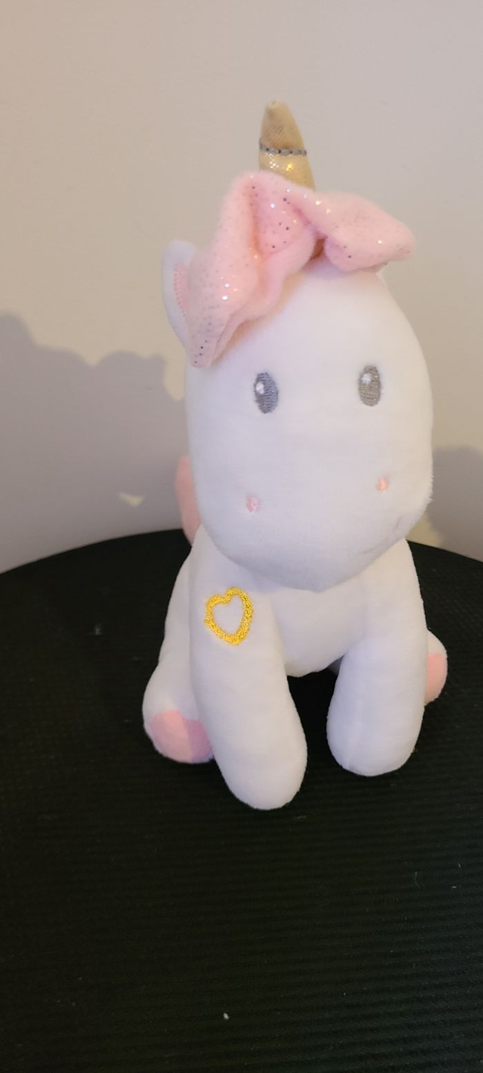 Licorne PELUCHE