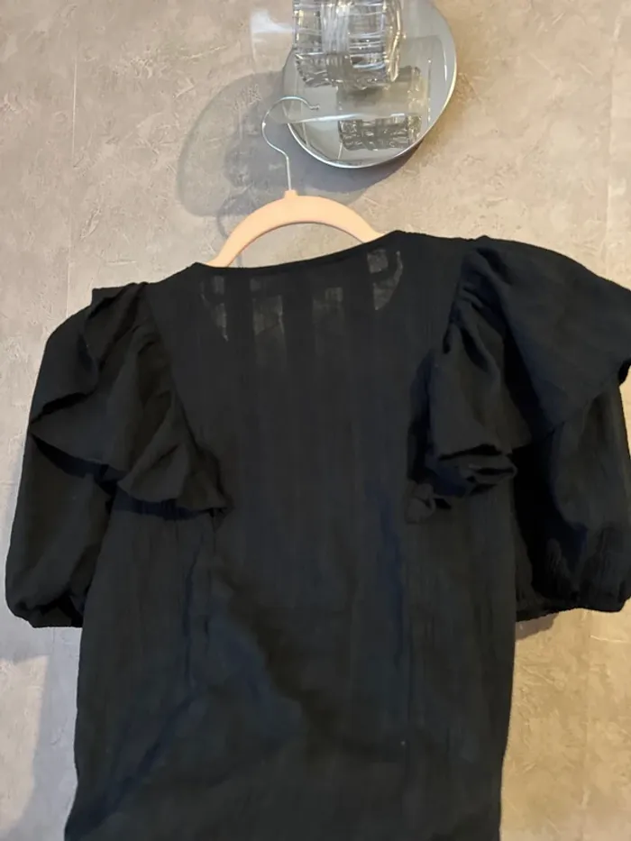 Top ma go taille XS noir - photo numéro 13