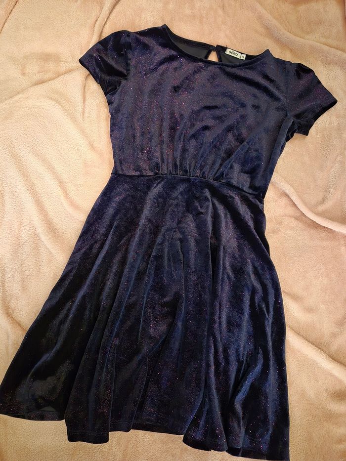 Robe de fête velours - photo numéro 5