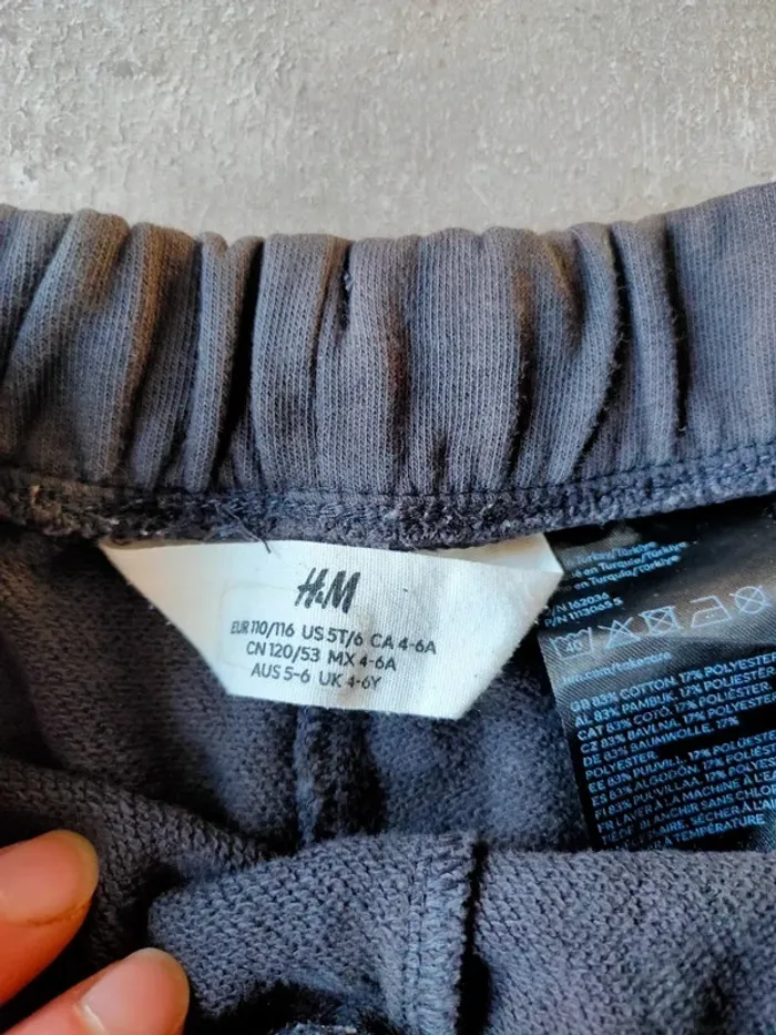Short H&M 4-6 ans - photo numéro 3