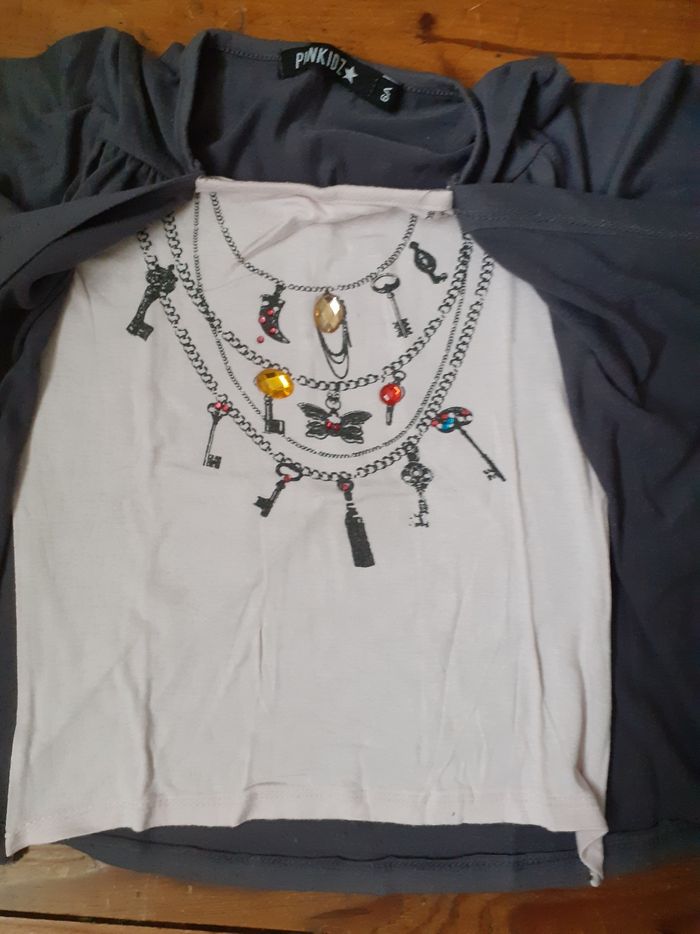 Sweet blanc avec motif pierres couleurs en relief avec effet veste grise cache coeur - photo numéro 2