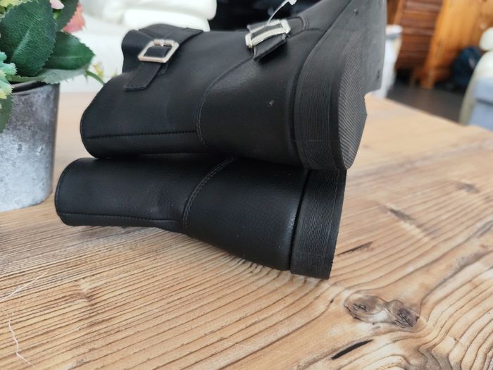 Boots neuves 37 - photo numéro 8