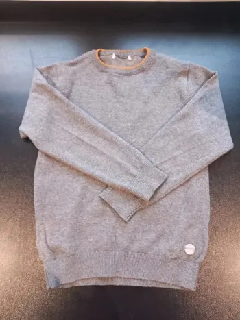 Pull gris chiné taille 4 ans
