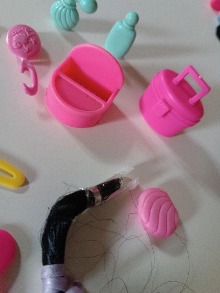 barbie mattel mèche hair cintre brosse mermaid vanity rose pink beauty set flacon bleu blue - photo numéro 5