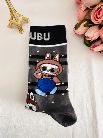 🇰🇷Chaussettes fantaisie LABUBU rouge – Édition Pop Mart – Design coréen Olive Cake
