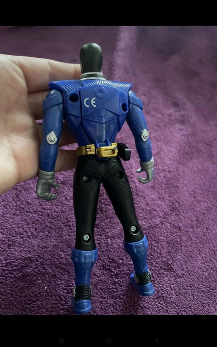 Figurine Power Rangers Bandai 2010 - photo numéro 4