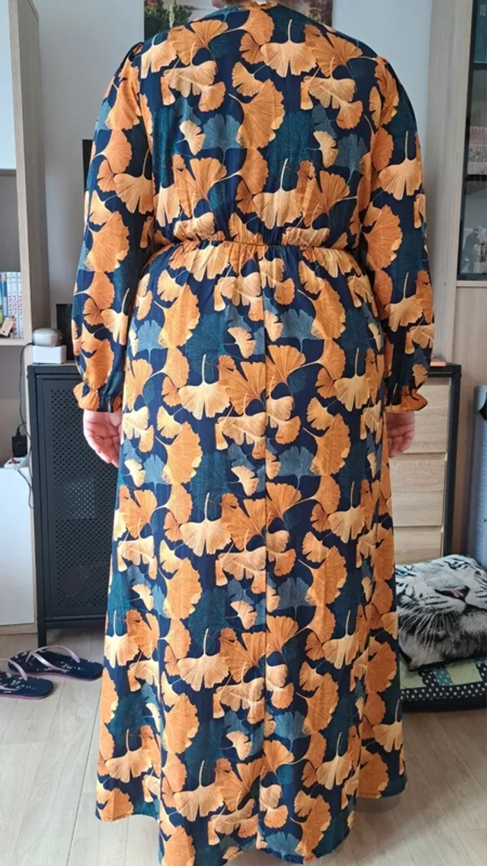 Robe fleurie - photo numéro 3