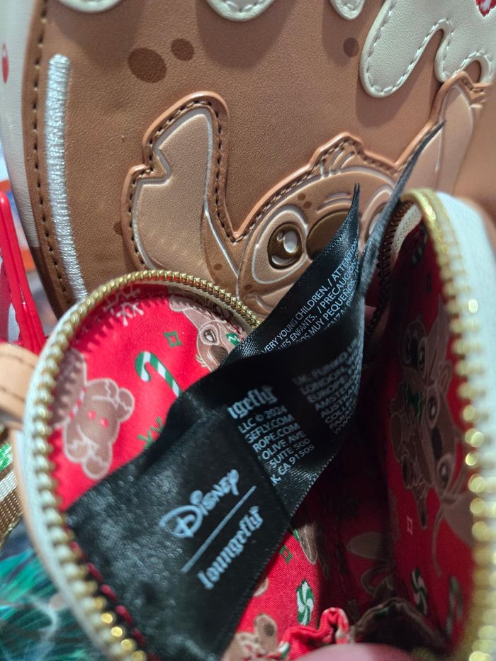 Loungefly stitch pain d’épice - photo numéro 3