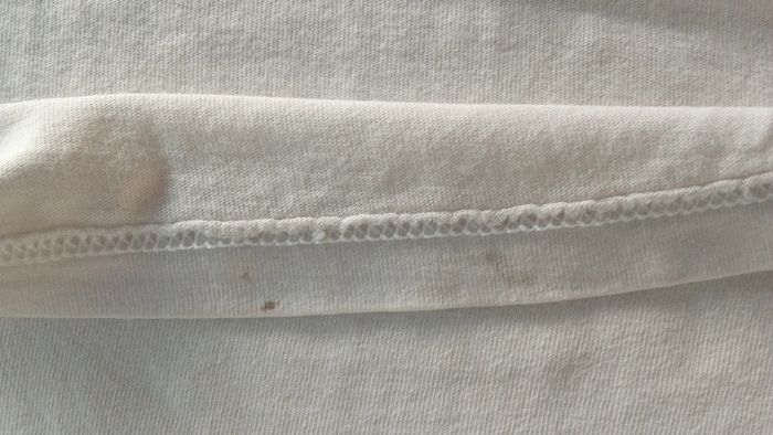 T-shirt Benetton 12 ans - photo numéro 9