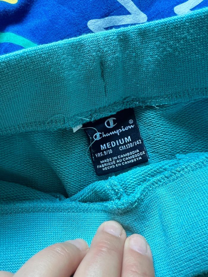 Lot de 2 shorts 9/10 ans champion - photo numéro 4