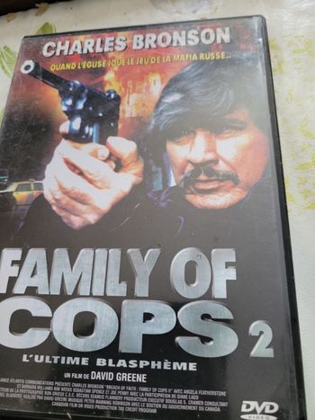 Family of cops 2