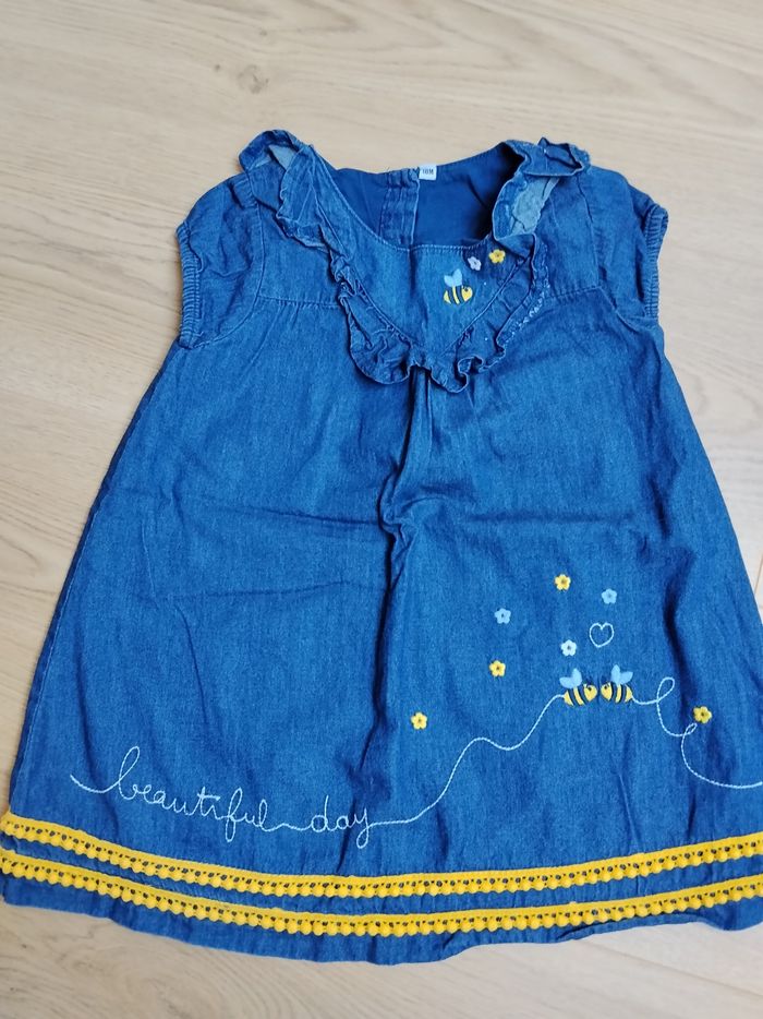 Lot 3 robes 18 mois - photo numéro 2