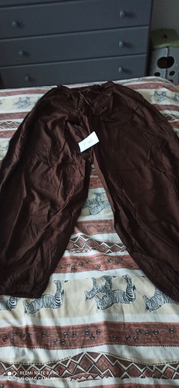 Pantalon souple t. 42