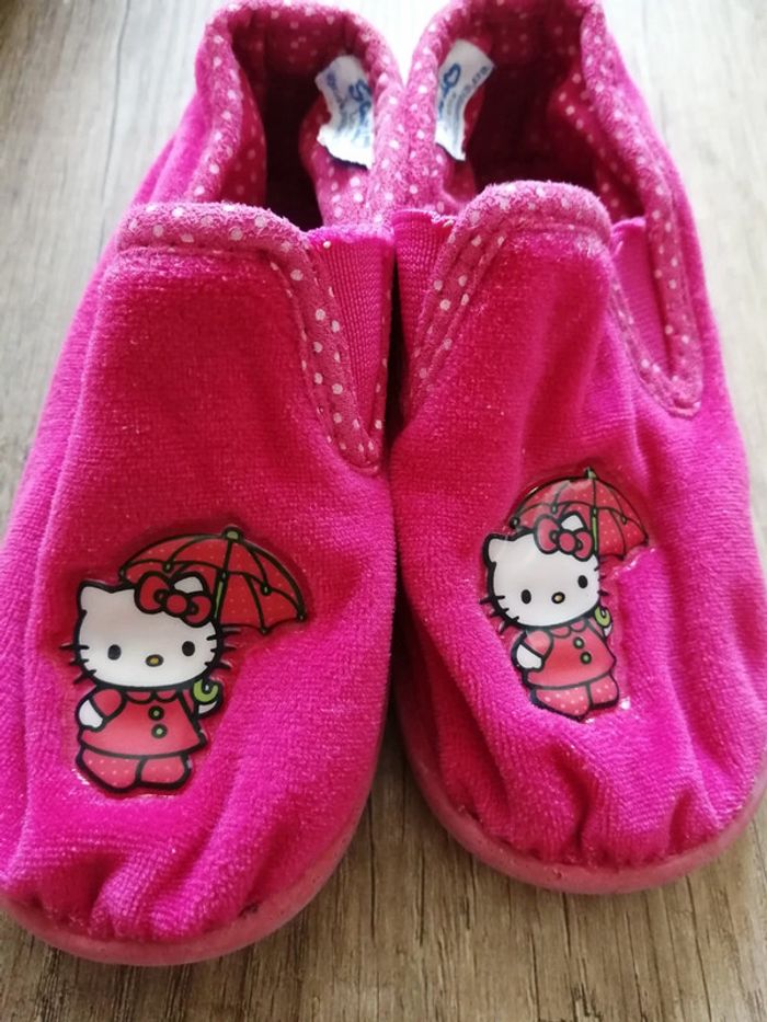 Pantoufles fille "hello kitty" - photo numéro 2