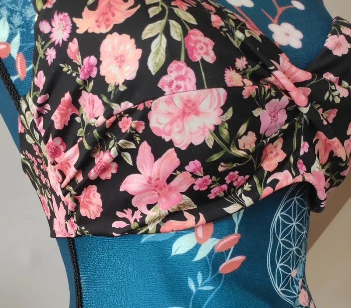 Maillot bustier fleuri H&M - Drop ça sent bon les vacances - photo numéro 9