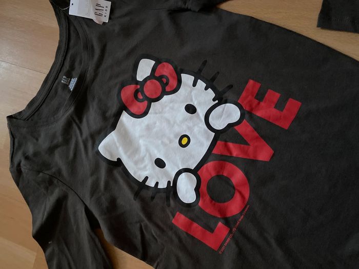 Tee shirt T-shirt Gap Hello kitty taille 140 146 cm 10 11 ans Neuf - photo numéro 2