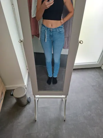 Jean slim Medium Rise taille moyenne Esprit