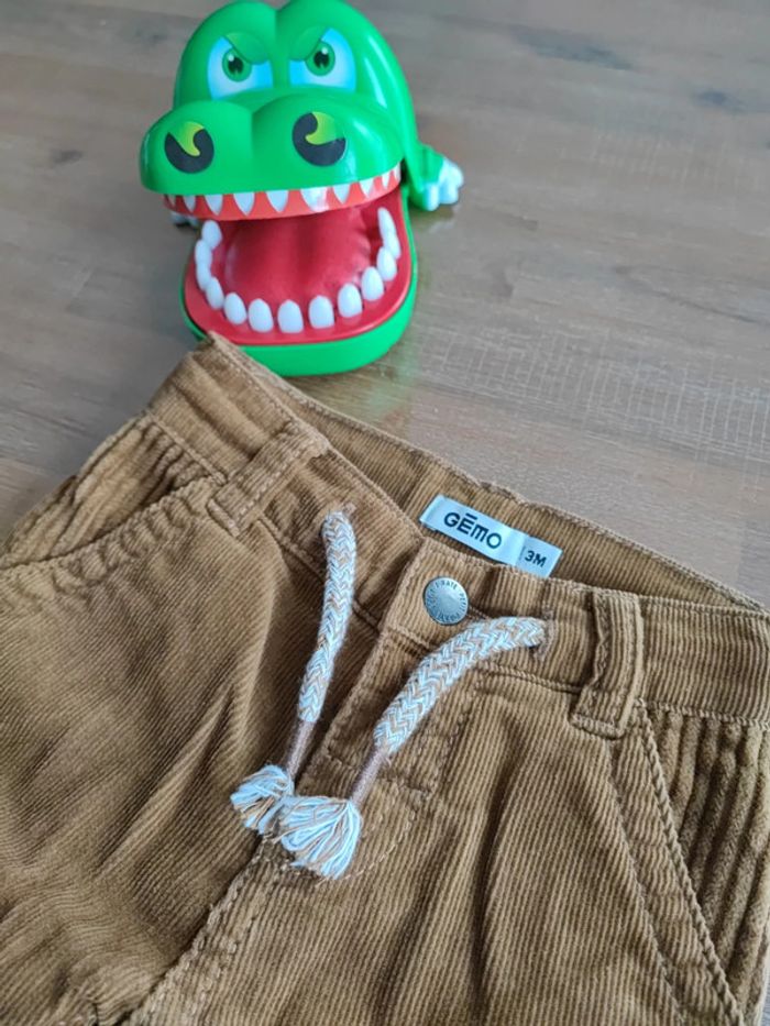 Pantalon type velours 3 mois - photo numéro 2