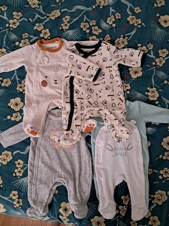Lot de 4 pyjamas velour
