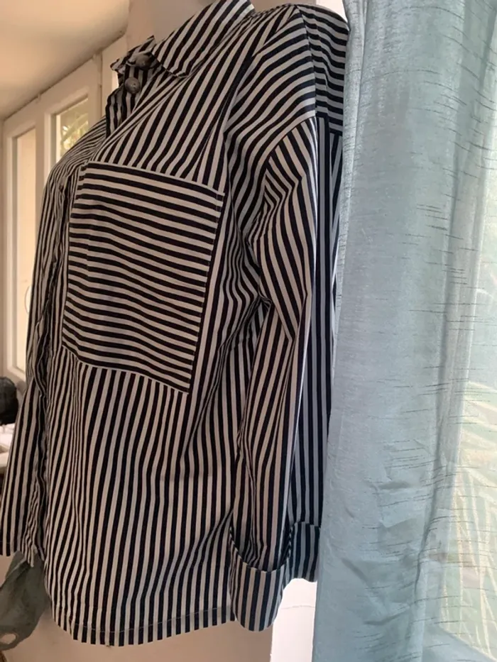 Chemise Zara oversize rayé bleu et blanc taille L - photo numéro 9