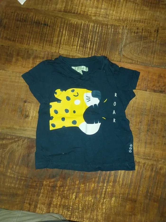 Tee shirt
