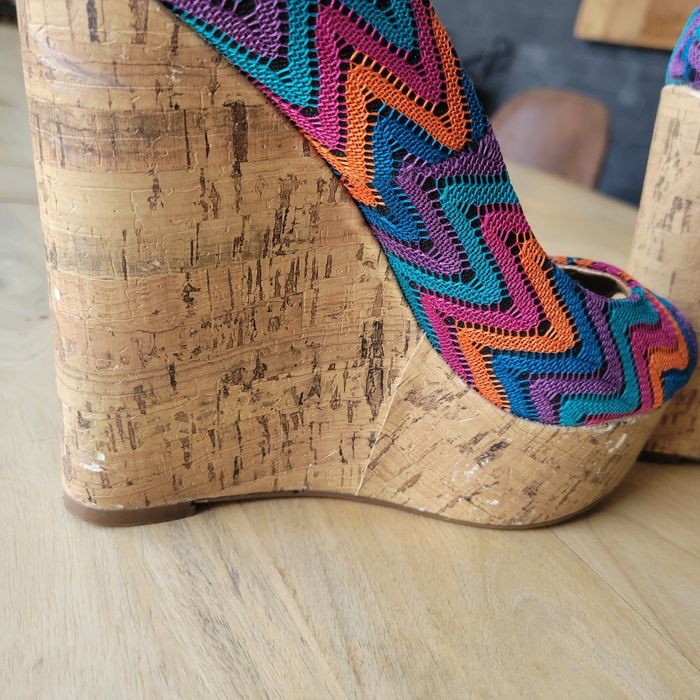 Chaussures compensées 38 - photo numéro 9