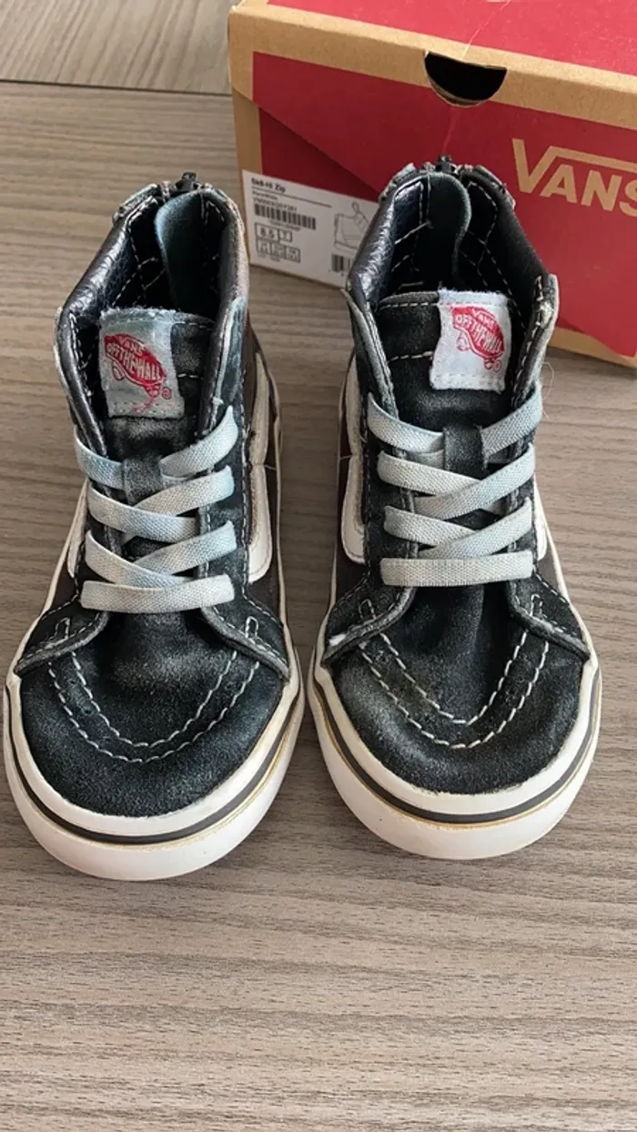 Vans montante - photo numéro 2