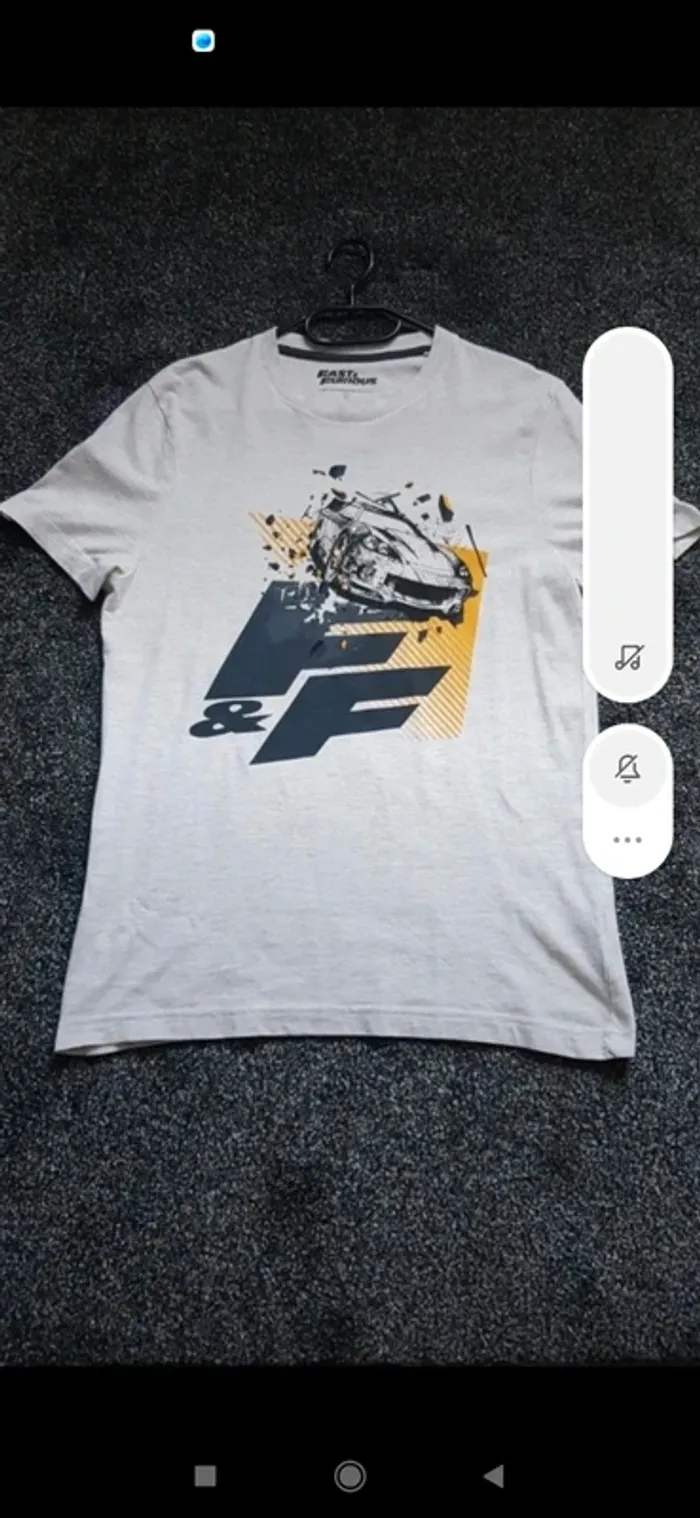 Tee shirt fast & furious Taille M
Superbe état - photo numéro 2