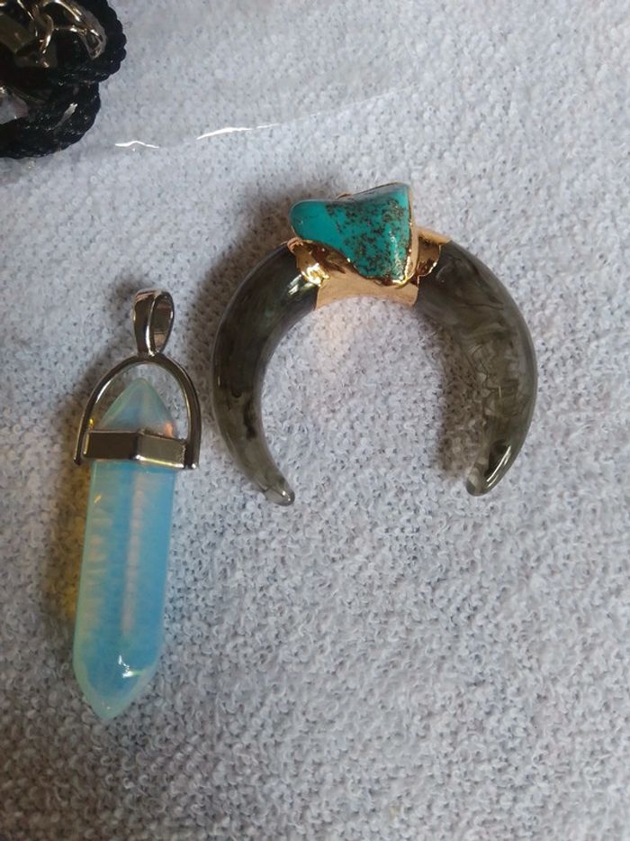 Ensemble de 2 pendentifs et 1 collier - photo numéro 2