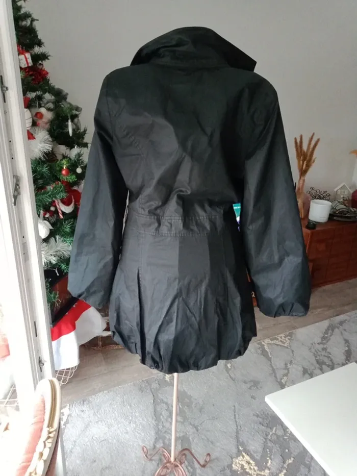 Manteau noir - photo numéro 2