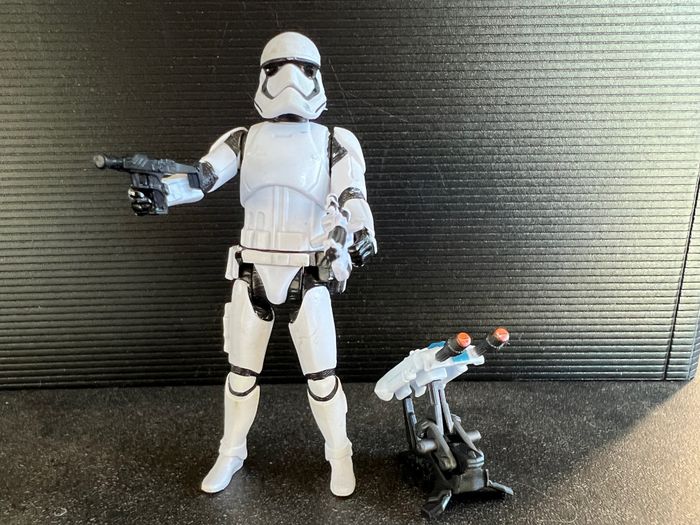 Storm Trooper du premier ordre - Figurine Star Wars 11cm - photo numéro 2