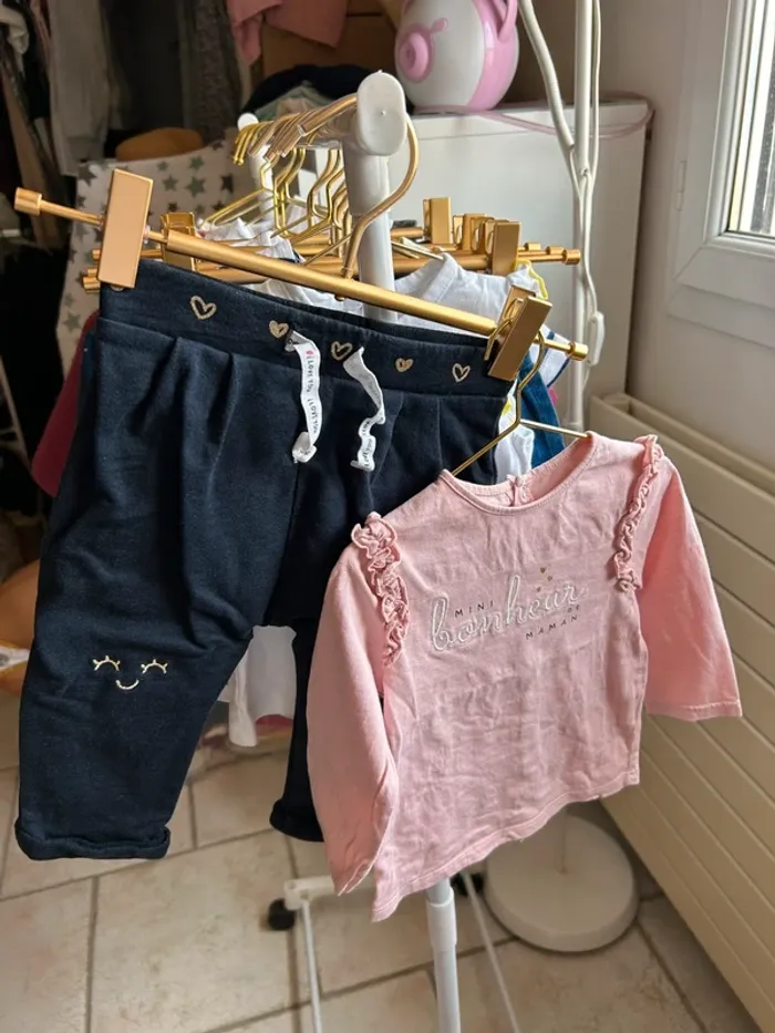 Joli ensemble Kiabi taille 12 mois état impeccable - photo numéro 4