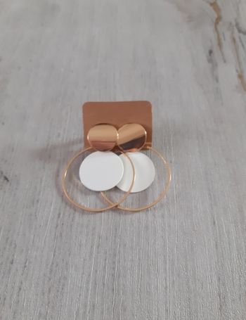 Boucles d'oreilles neuves