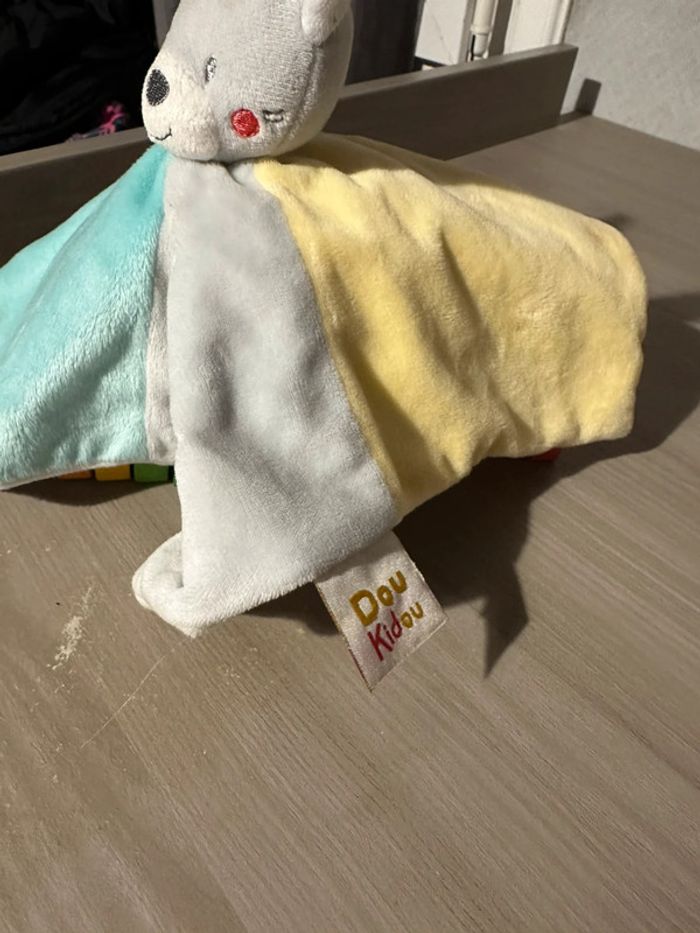 Doudou plat lapin doukidou happy friends bleu - photo numéro 4