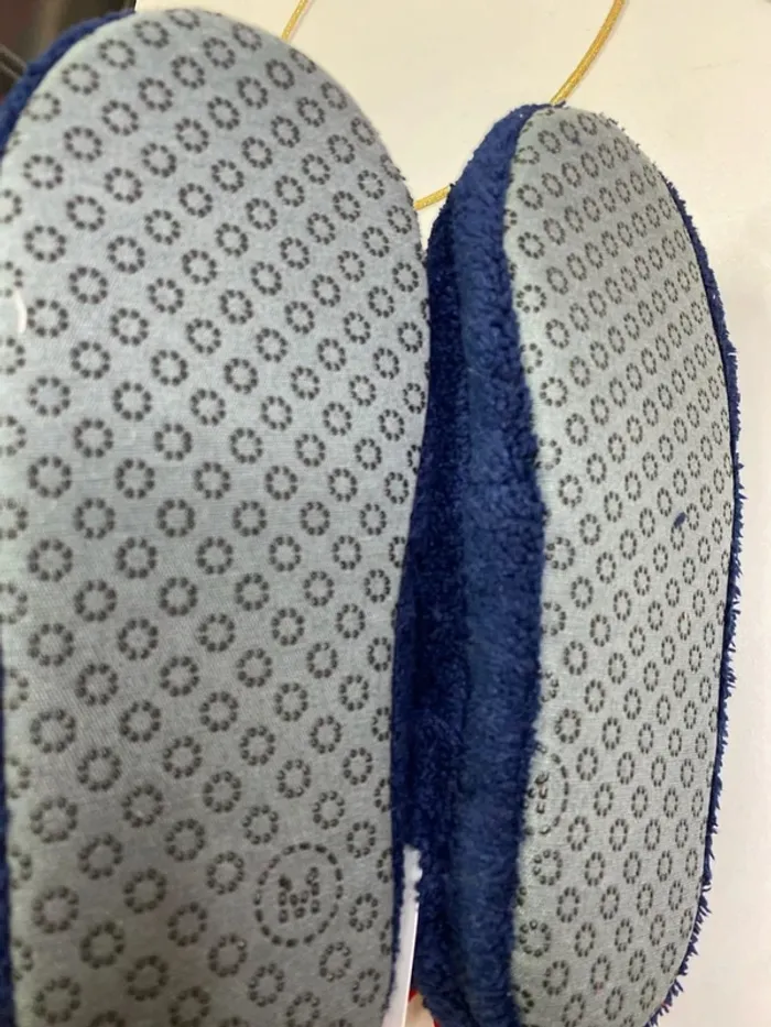 Chaussons chaud garçon (neuf) - Taille 32/33 - photo numéro 3